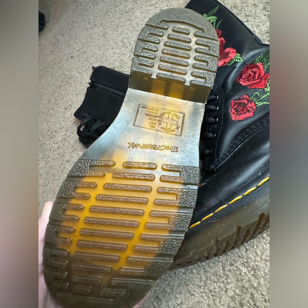 Size 7 Doc Martens - Picture 4 of 4